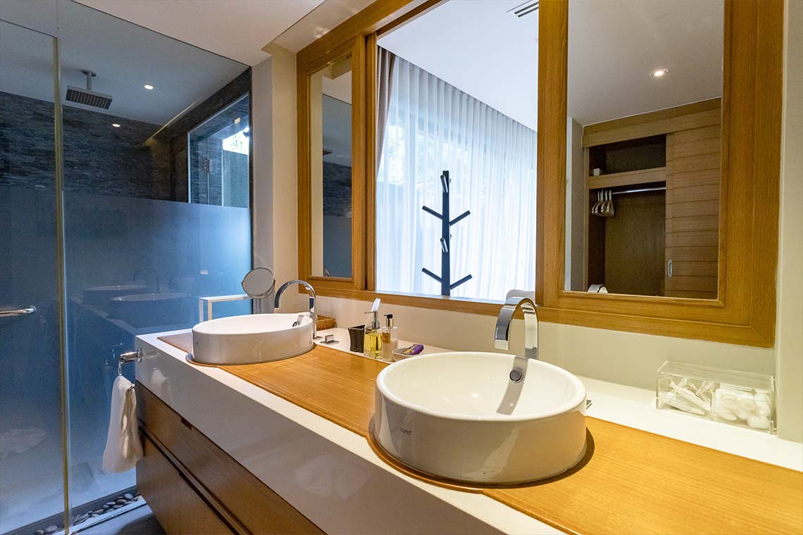 Villa Mekha Bathroom