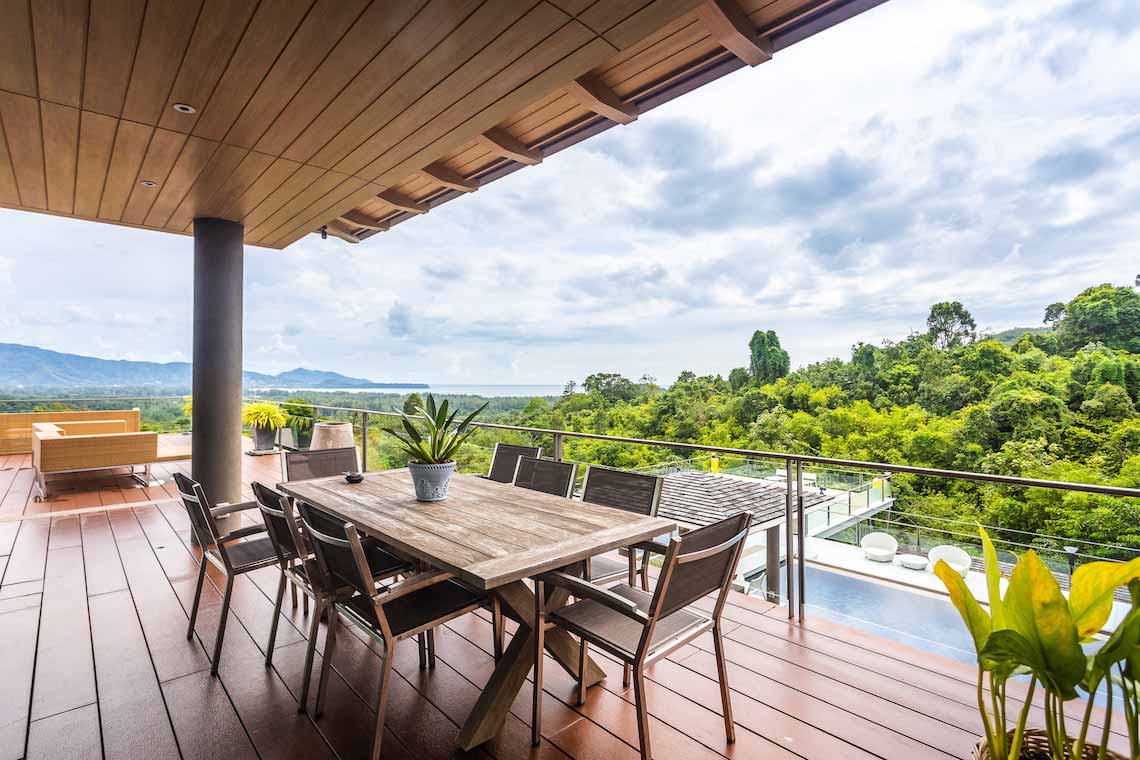 La Colline Villa Suriyan poolside dining