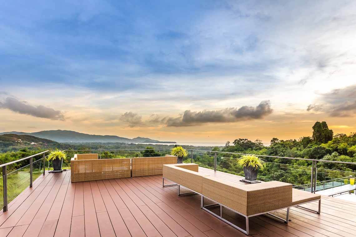 La Colline Villa Suriyan poolside dining