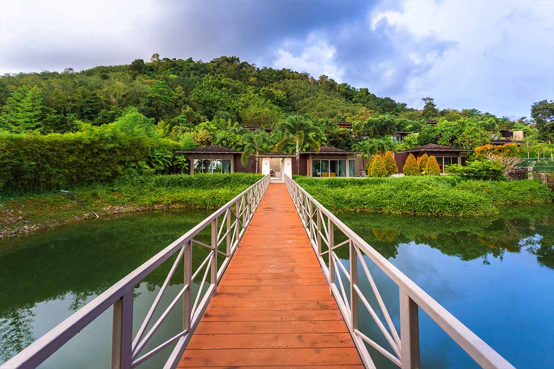 La Colline Villa Jantra exterior bridge